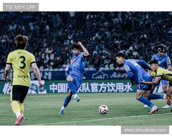 中国新星横扫劲敌挺进决赛再创纪录引发网坛热议 中国新星横扫劲敌挺进决赛再创纪录引发网坛热议