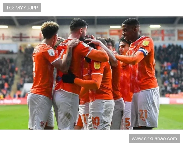 布莱克浦足球俱乐部宣布新赛季阵容调整并引入多名新援