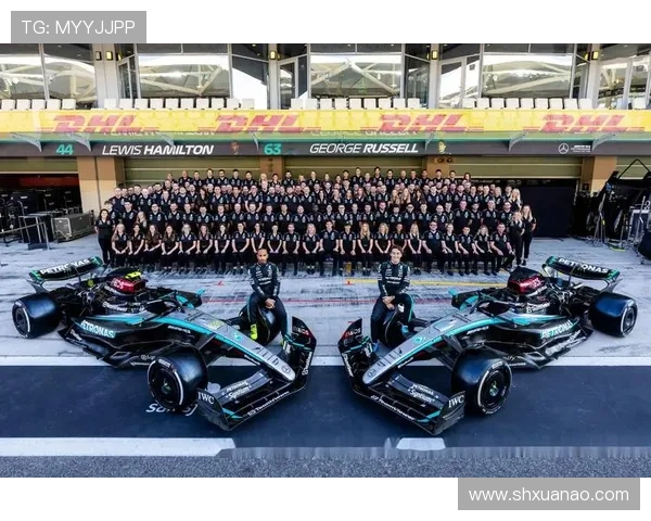 F1赛事新规引发热议车手反应不一展现激烈赛季竞争态势 F1赛事新规引发热议车手反应不一展现激烈赛季竞争态势